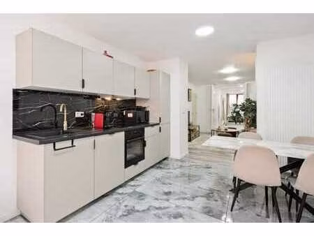 quartier européen – cinquantenaire : commerce de ± 67 m²