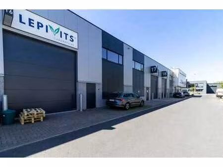 zoning nord- unité pme 144m² + 40m² bureau aménagé + p