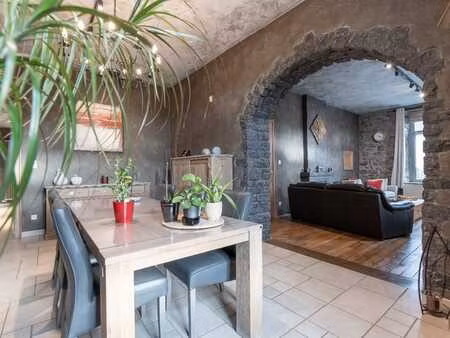 maison spacieuse à vendre avec jardin