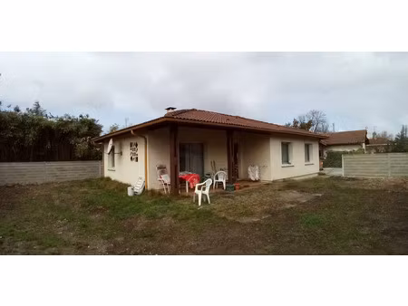 location maison 4 pièces 88 m² à la teste-de-buch (33260)  1 200 €