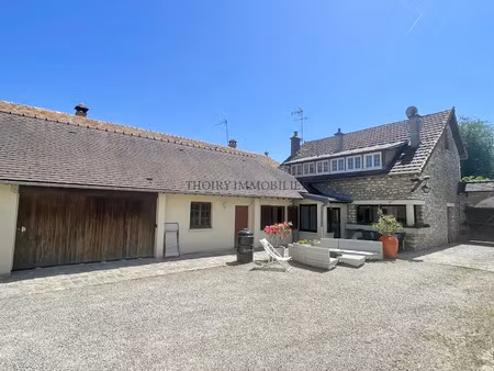 location maison 5 pièces 135 m² à montfort-l'amaury (78490)  1 650 €