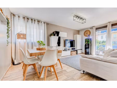 appartement nice 85.82 m² t-4 à vendre  429 000 €