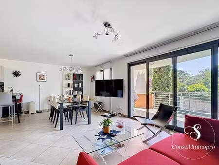 cannes montfleury — ravissant 3 pièces traversant  terrasses et garage