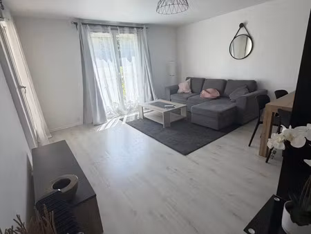 location appartement 2 pièces 51 m2 à lagny-sur-marne