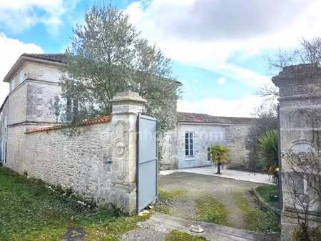 maison coup de cœur- charentaise de caractère 6 chambres – 300 m² de confort et d'authenti