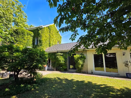 maison dijon 7 pièce(s) 200 m2
