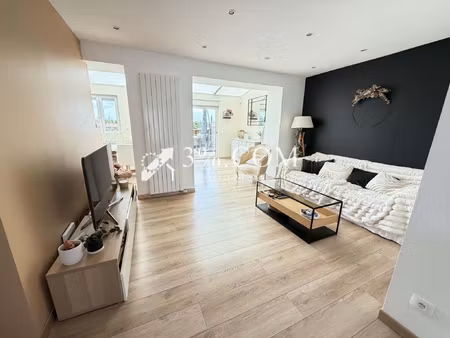 jolie maison situee au calme 3ch+bureau 105 m2 avec jardin