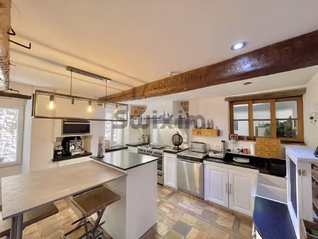 une maison de caractère en pierre  une rénovation réussie
