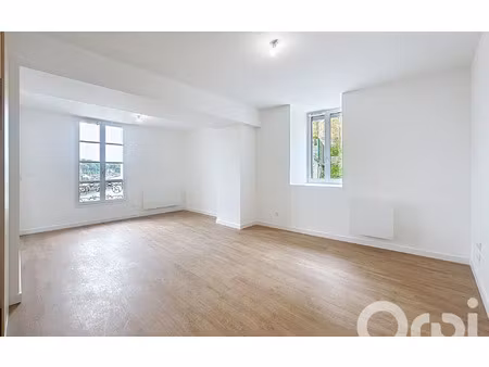 location appartement  61.3 m² t-3 à auray  1 120 €