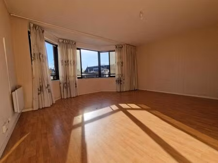 appartement t2 lumineux avec ascenseur et parking - primrose