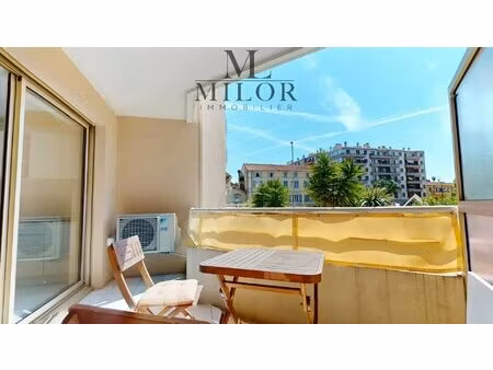 terrasse – 2 pieces – au calme