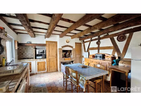 ** appartement type 3 + cave - embrun - 3 pièces