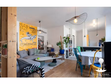 a vendre appartement + local commercial + loft ( en cours)