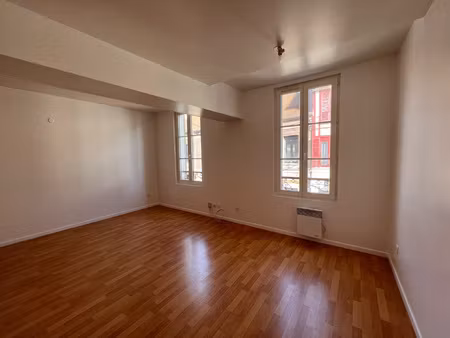 centre ville de sens appartement type 2 pièces