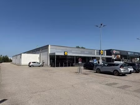location commerce chalon sur saone 71100 1426m²