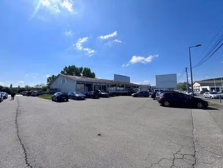 vente commerce grigny 69520 1400m²