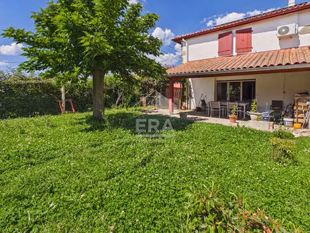 hasparren - proche - vente maison mitoyenne - au calme absolu.