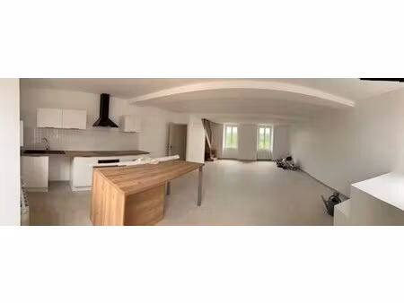 maison pierres rénovée 3 chambres - petit jardin