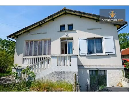 maison dans petit bourg proche de duras