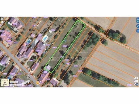 à l'abri du monde  à deux pas de tout – terrain constructible à roeschwoog