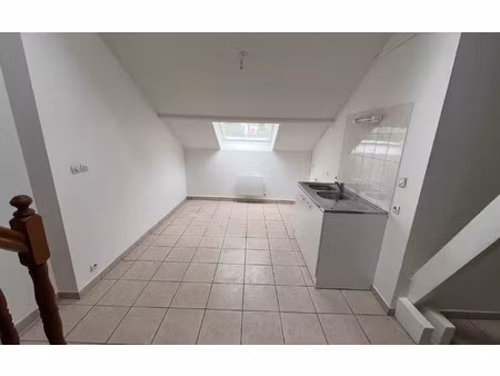 location appartement  49.52 m² t-2 à crépy-en-valois  674 €