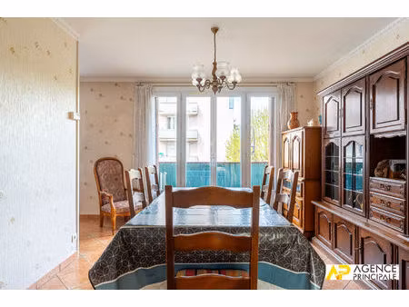 appartement le mesnil le roi 3 pièce(s) 66 m2