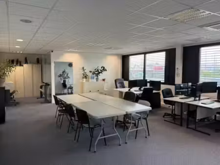 location bureaux vaulx-en-velin 69120 150m²