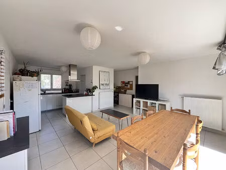 vente maison 4 pièces  73.60m²  gémil