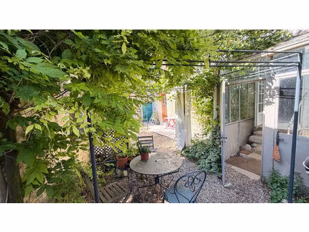 maison de charme à davron : un havre de paix à vendre