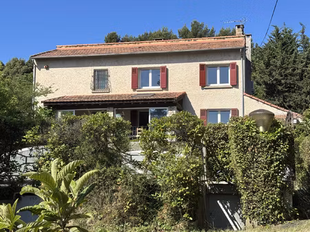 villeneuve-les-avignon  quartier du bd gambetta  maison avec