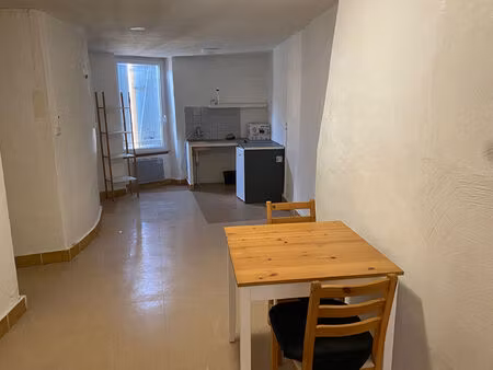 location appartement 2 pièces  46.90m²  bédarieux