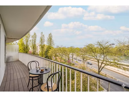 appartement avec balcon - 3 pieces - 79 m2