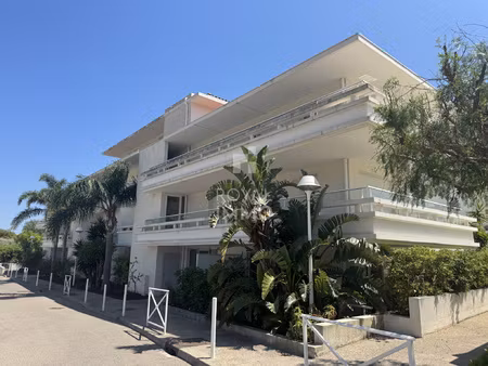 appartement t2 - terrasse - piscine