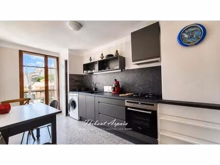 appartement t3 de 69 m² habitables avec ascenseur