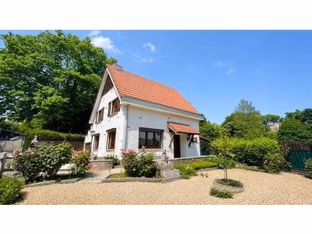 maison à louer avec garage et terrasse   céroux-mousty (vbe27142)