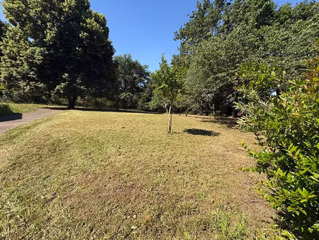 secteur estantens - terrain muret 1700 m2 vue garonne