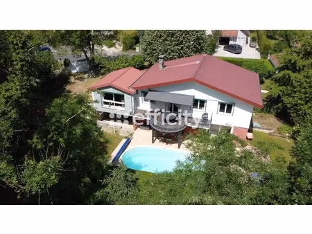 maison 5 pièces - 158 m²