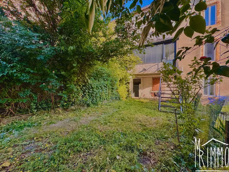 à vendre : appartement t3 traversant  entièrement rénové  ce