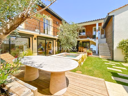 maison d'exception 6 pièces - 200 m2