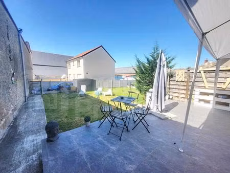 maison rénovée  3 chambres  jardin et stationnement
