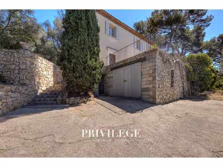 exclusivité -- maison individuelle avec échappée mer à olliou