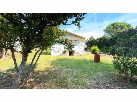 maison à renover sur 1100m² de terrain constructibles
