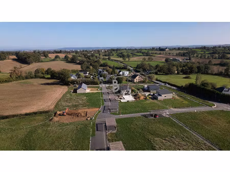 terrain viabilisé - 742 m2 - ceignac