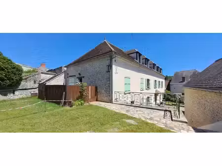 immeuble de rapport à vendre à chalo saint mars avec un loyer mensuel de 4008 € hc- invest