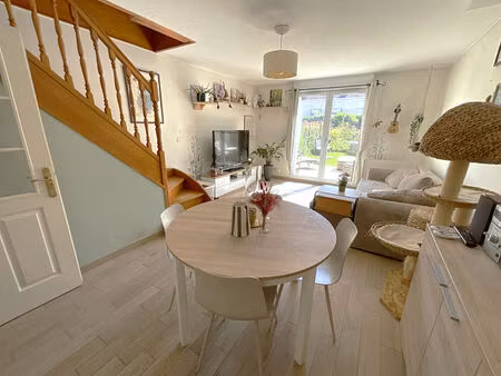superbe triplex 2-3 chambres avec jardin au calme !