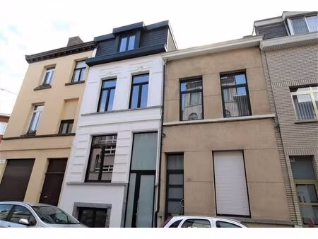 maison à louer à florastraat 171 borgerhout (rbw02483)