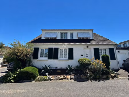 maison 6 pièce(s) 123 m2