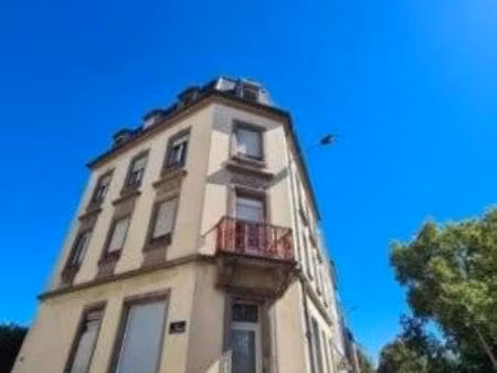 immeuble de rapport 8 appartements 3 garage 1 fond de comlerce