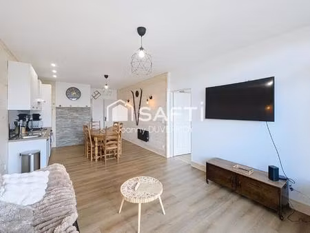 appartement t2 et local loué  plein centre