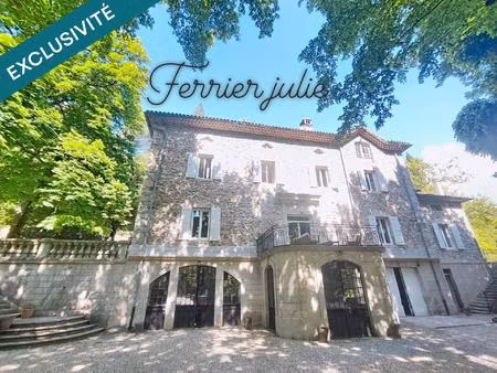 maison bourgeoise renovée avec de belles prestations sur la commune de vals les bains